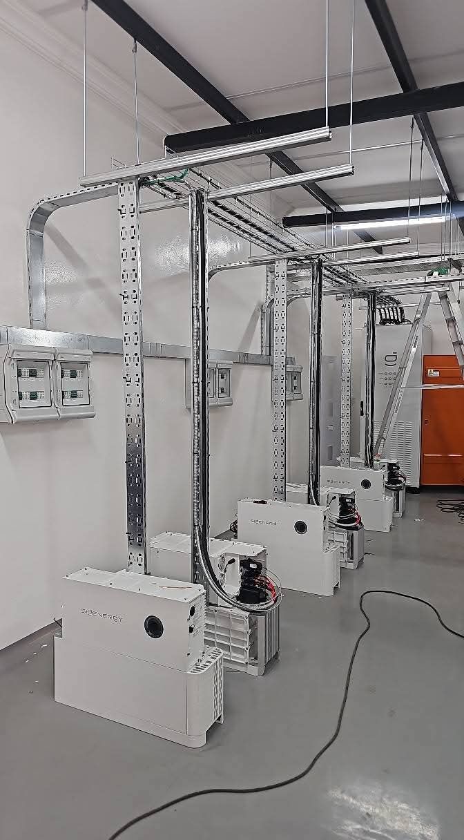 Inverter and battery system installation